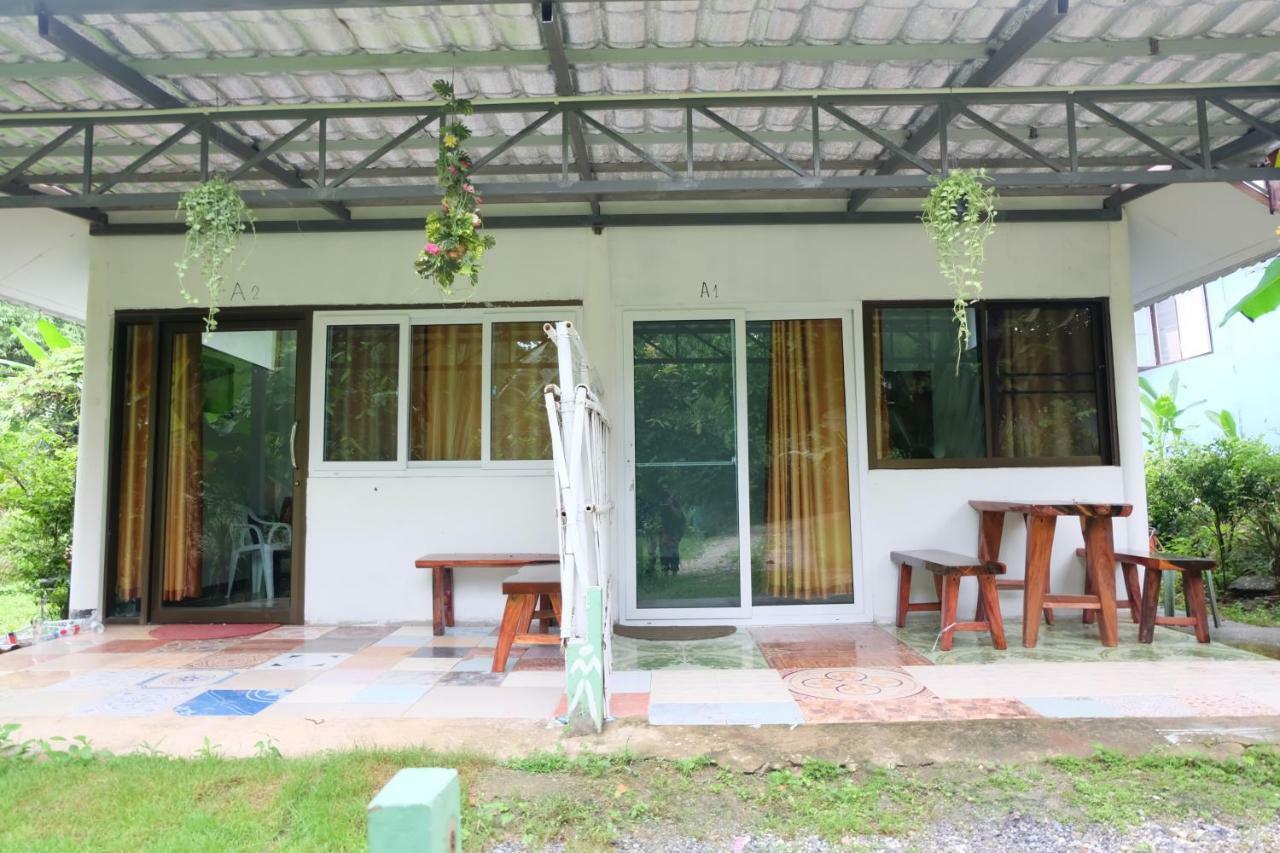 Tararin Hindad Hot Spring Resort Thong Pha Phum Zewnętrze zdjęcie